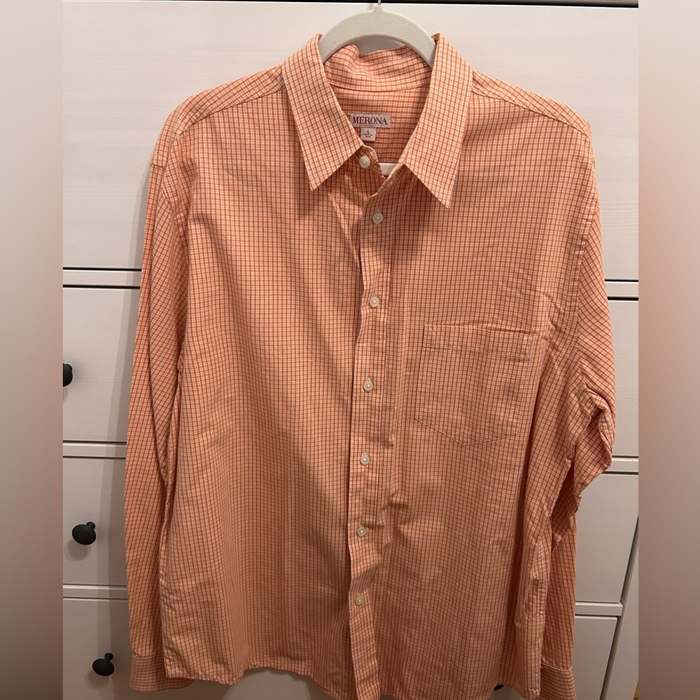 Men’s long sleeve plaid shirt- size L